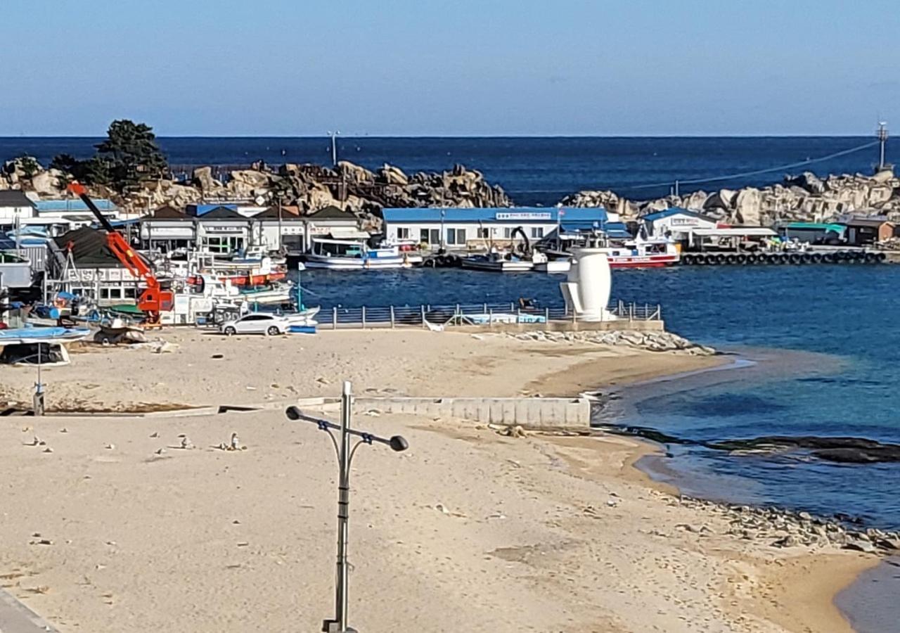 Seaside Pension محافظة غوسونغ المظهر الخارجي الصورة